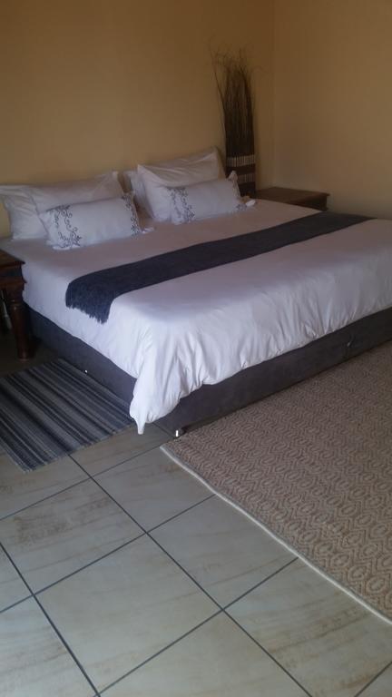 African Phoenix Guest Lodge Johannesburg Ngoại thất bức ảnh