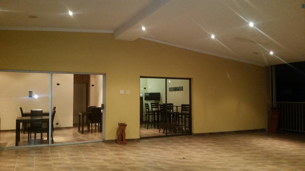 African Phoenix Guest Lodge Johannesburg Ngoại thất bức ảnh