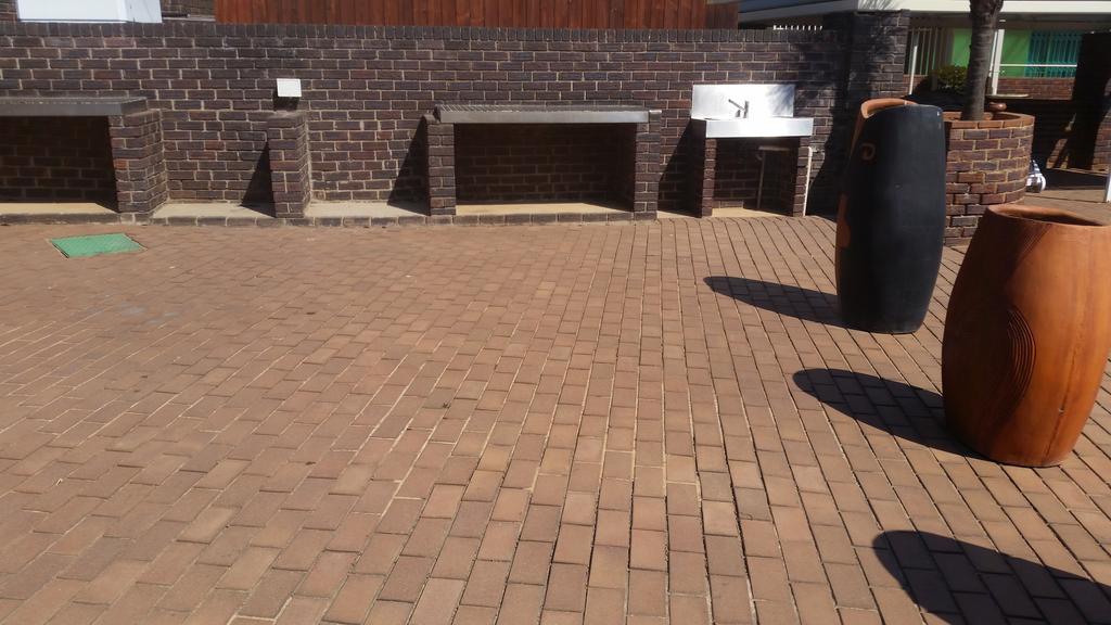 African Phoenix Guest Lodge Johannesburg Ngoại thất bức ảnh