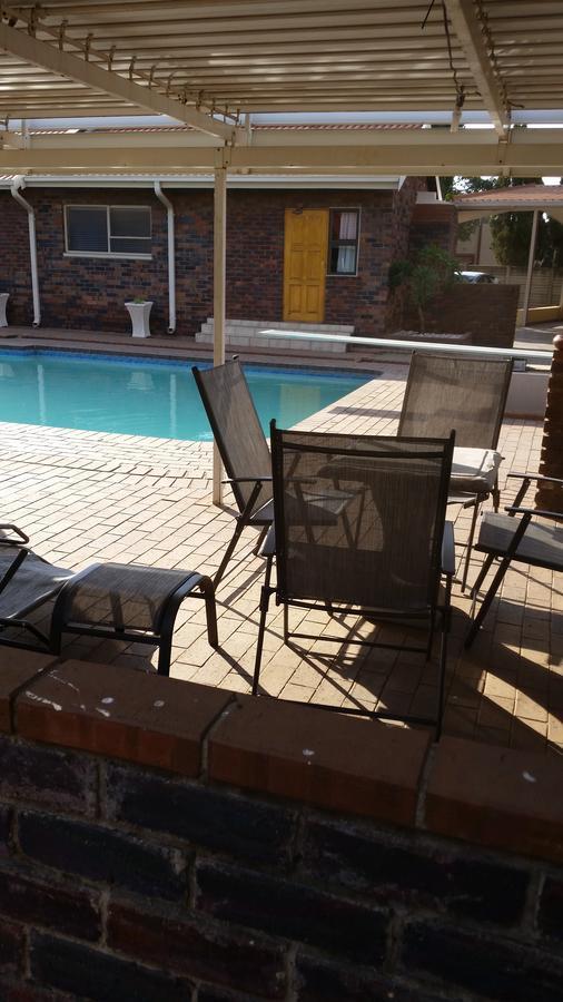 African Phoenix Guest Lodge Johannesburg Ngoại thất bức ảnh